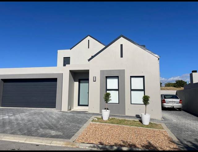 4 BEDROOM PROPERTY TO RENT IN AAN DE WIJNLANDEN